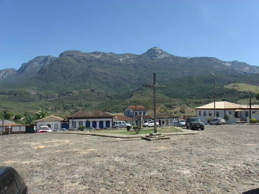 Inn Ora Pro Nobis Catas Altas